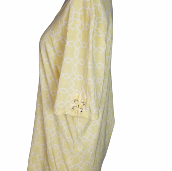 Chicos Women's Short Sleeve Round Neck Shirt T-Shi - Picture 2 of 4